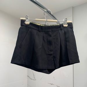 ARITZIA SHORTS